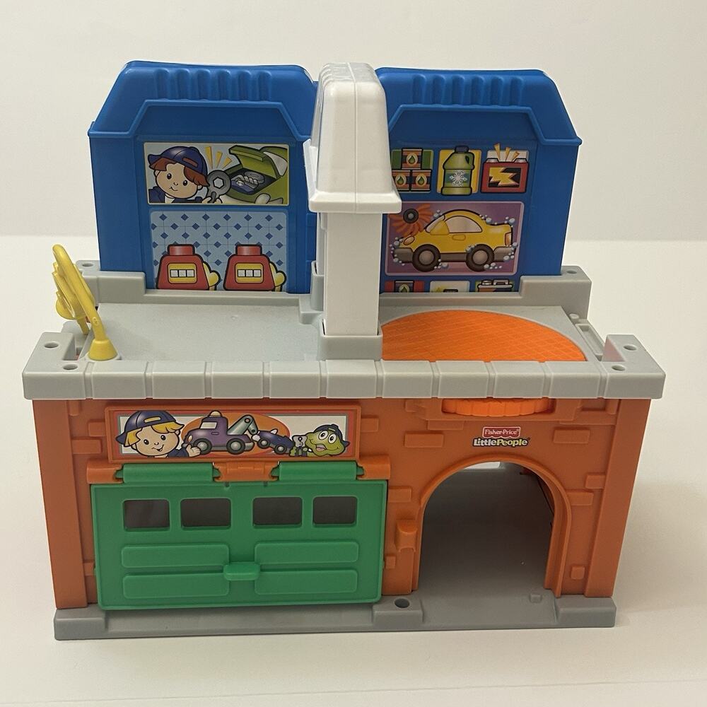 Fisher Price Little People Mechanic Garage Car Wash 2011 Mattel Play Set READ